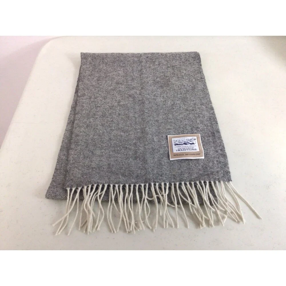 Heritage Traditions Gray Wool Scarf Mens One Size